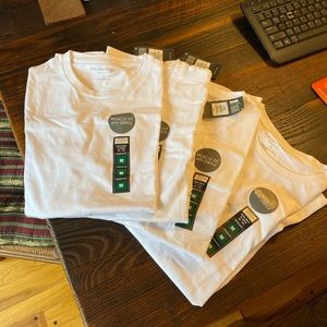 Four Brand New Primark Muscle Fit white T shirt